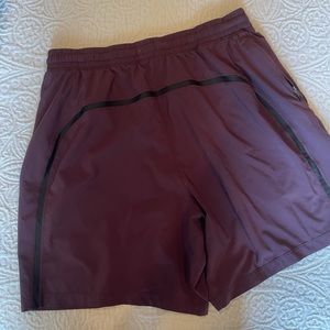 lululemon maroon pace breaker shorts 7-inch, Large